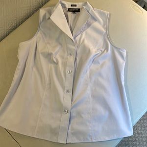 Jones New York Platinum Collection No-iron Light Blue sleeveless shirt Size 14W.